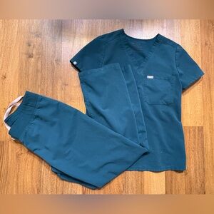 Figs Caribbean Blue Scrub Set